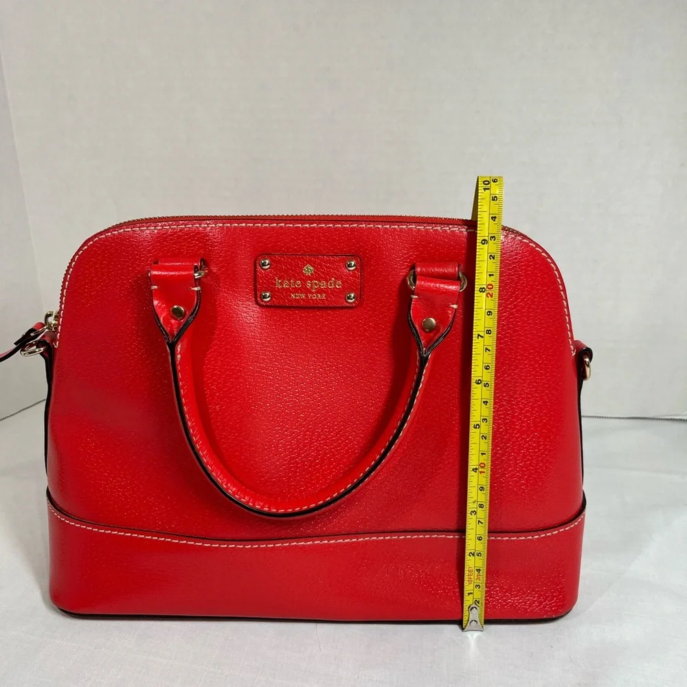 COPY - Kate Spade bag with zipper top. Excellent condition. - Picture 9 of 10